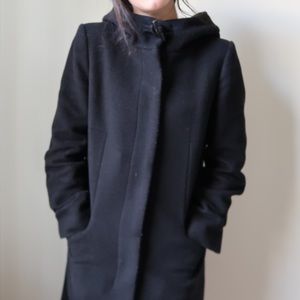 Aritzia pearce black coat